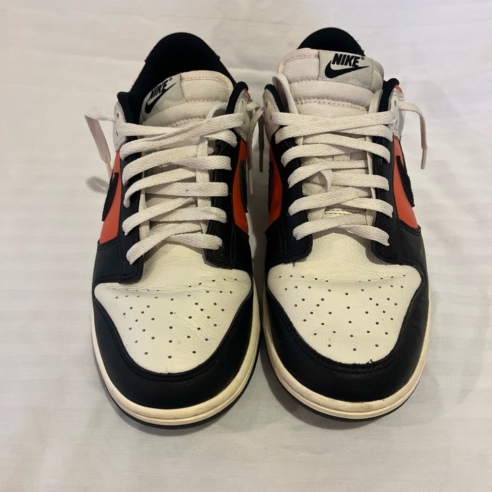 Nike Men's Black and Orange Athletic Sneakers